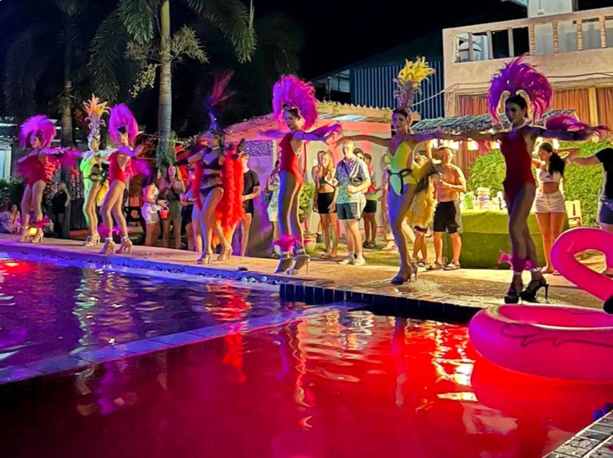 Wet! A Pool Party Hostel By Wild & Wandering Haad Rin Luaran gambar